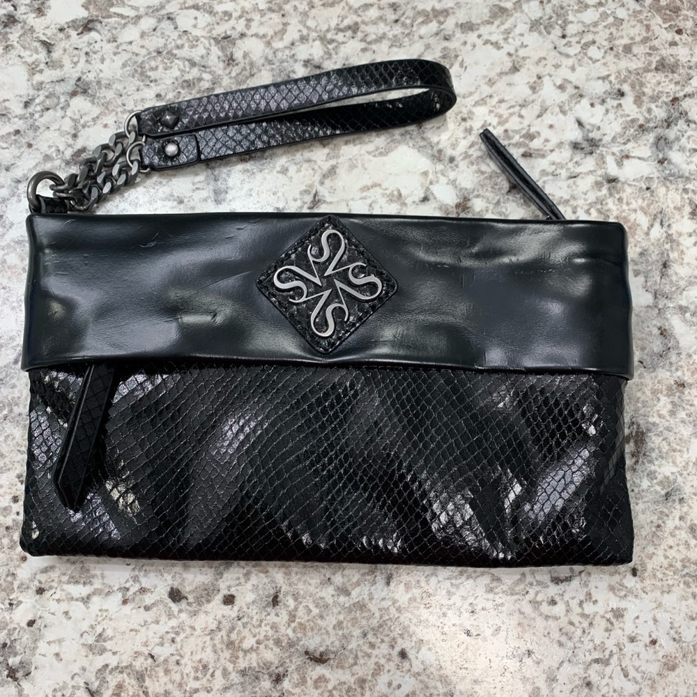 Simply‎ Vera Vera Wang Clutch Wristlet Black Faux Leather Pre-Loved